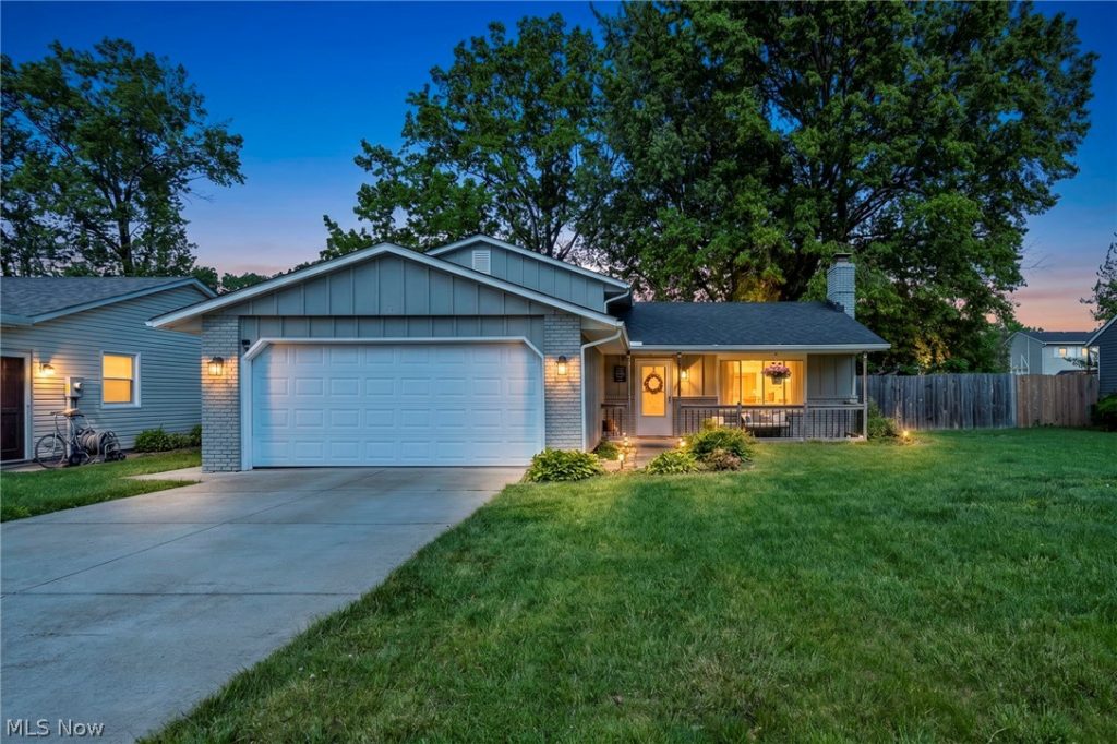 4621 Tanglewood Drive, Lorain, OH