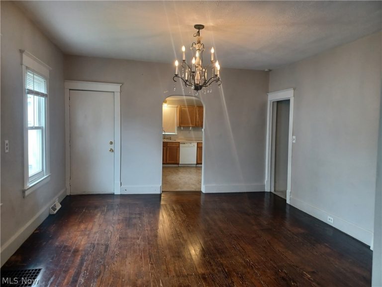 1639 Wellington Avenue, Youngstown, OH - Photo 5