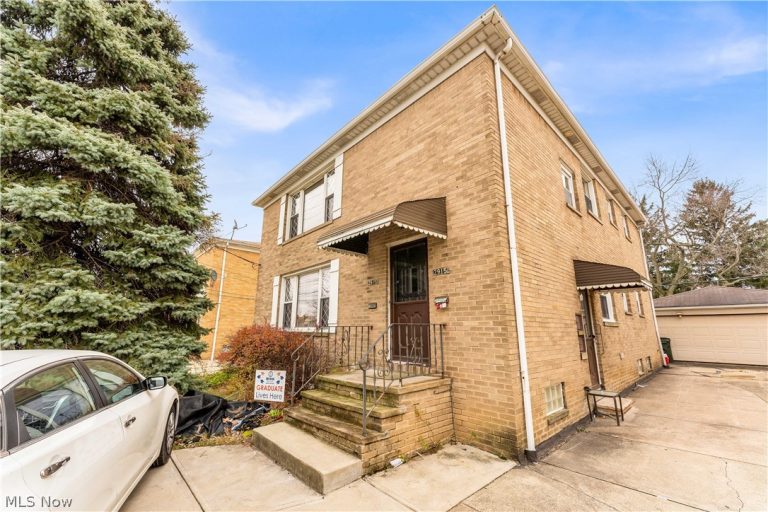 2915 Snow Road #2/UP, Parma, OH, 44134