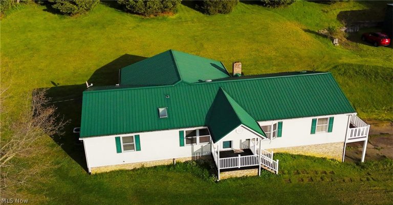6878 Veterans Boulevard, Chester, WV - Photo 8