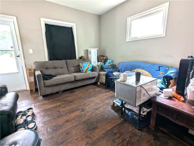 2064 91 Street, Cleveland, OH - Photo 5