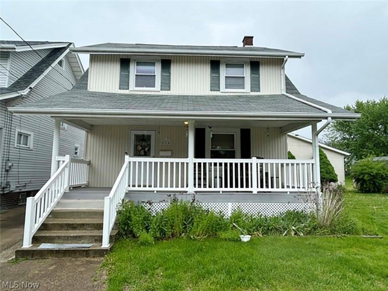 824 Smith Avenue, Canton, OH - Photo 2