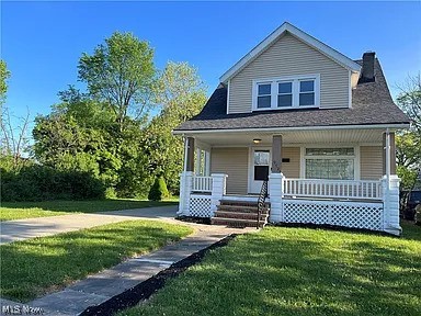 9725 Parkview Avenue, Garfield Heights, OH - Photo 2
