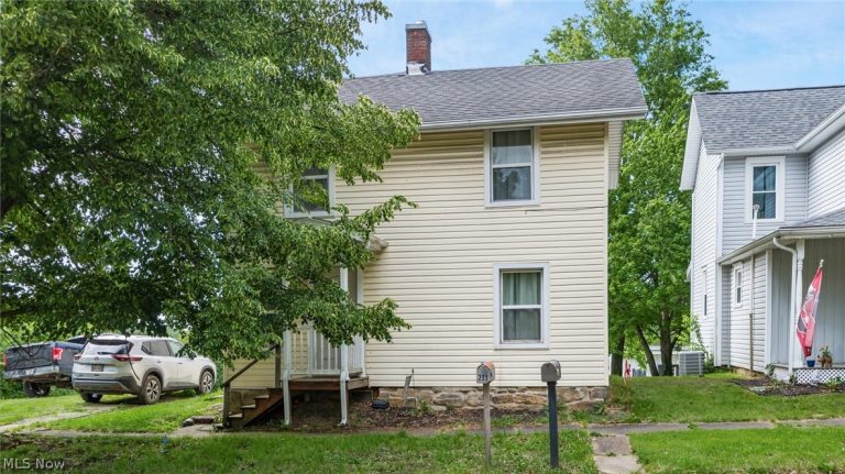 212 Main Street, Somerset, OH - Photo 2