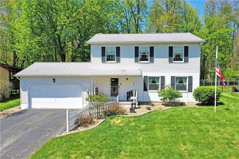 34 Hickory Trace Drive, Girard, OH, 44420