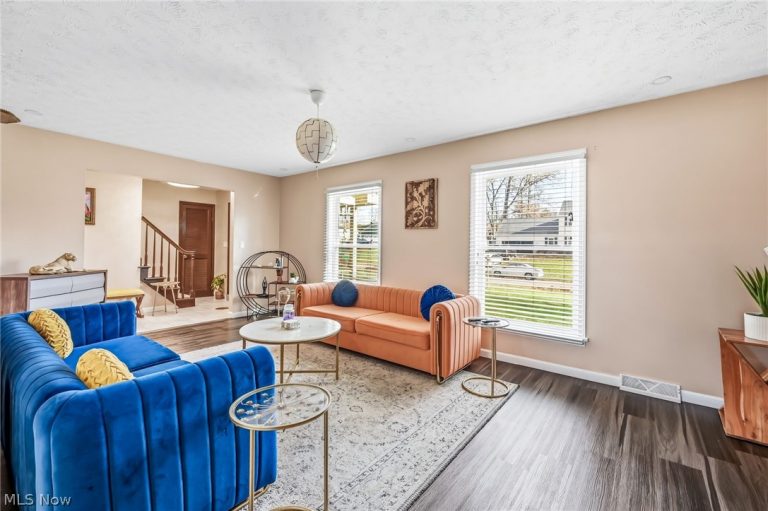 510 Regency Circle, Canfield, OH - Photo 3