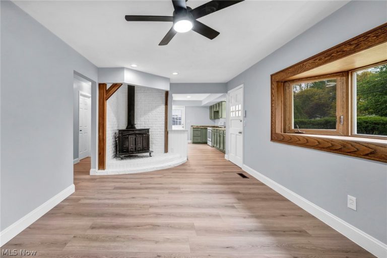 5949 Jaycox Road, North Ridgeville, OH - Photo 4