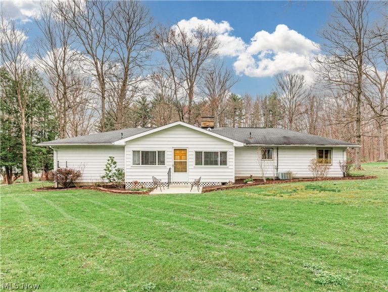 8406 Whippoorwill Road, Ravenna, OH - Photo 4