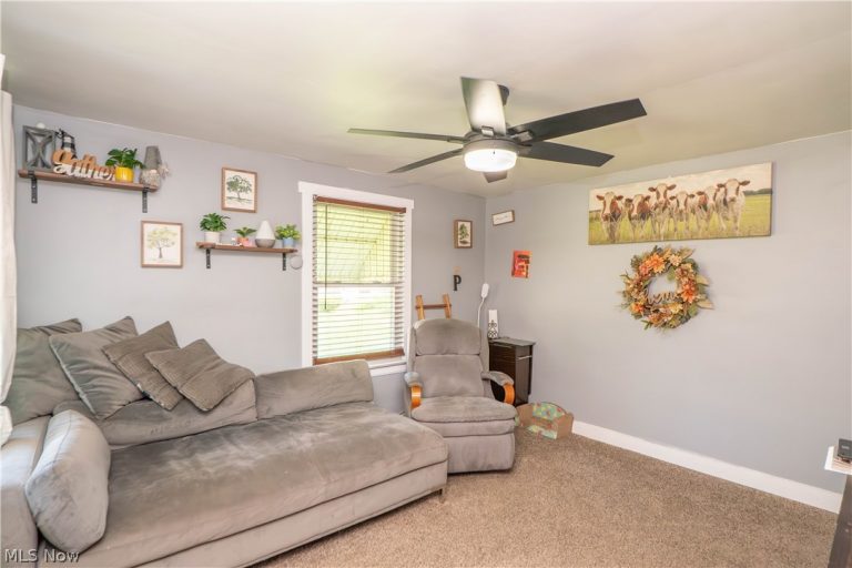 462 Fenton Avenue, Canton, OH - Photo 4