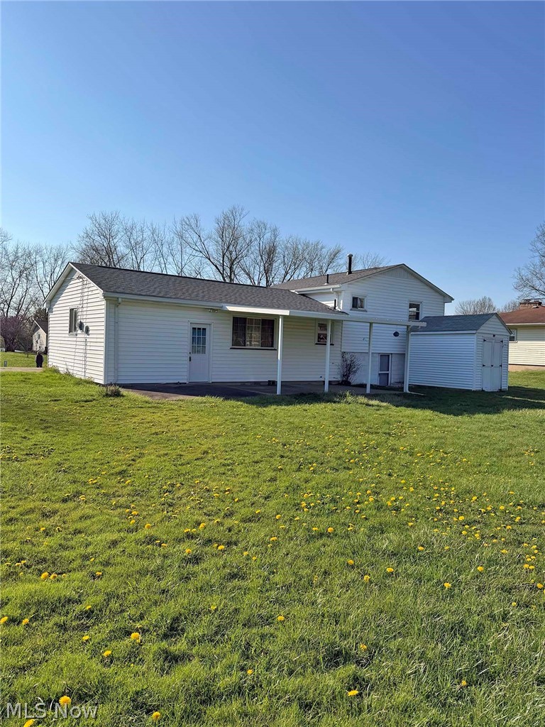 7090 Hillridge Avenue, Canton, OH - Photo 6