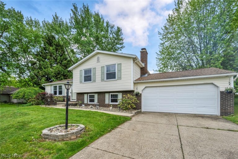 1044 Tumbleweed Street, Uniontown, OH, 44685