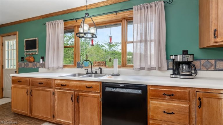 65652 Beeham Run Road, Cambridge, OH - Photo 3