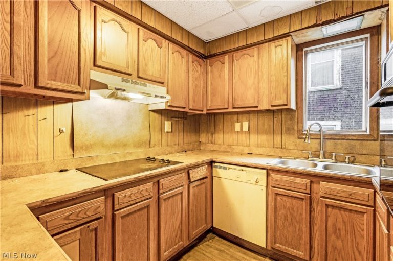 838 Avondale Street, East Liverpool, OH - Photo 2