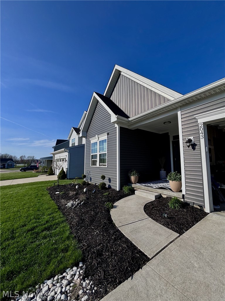 2043 Farroni Drive, Willoughby, OH - Photo 3