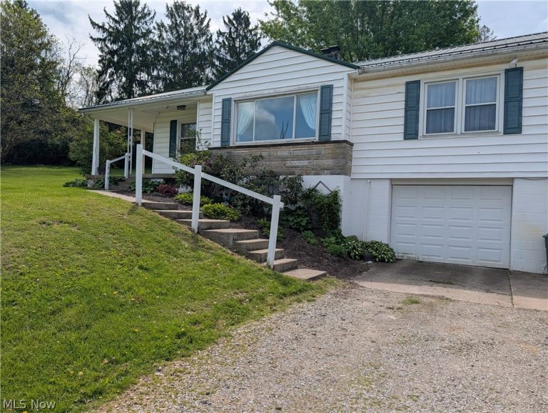 43125 Dennison Road, Cadiz, OH - Photo 2