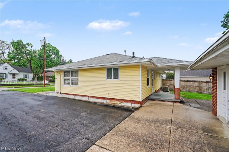 2651 11th Street, Cuyahoga Falls, OH - Photo 8