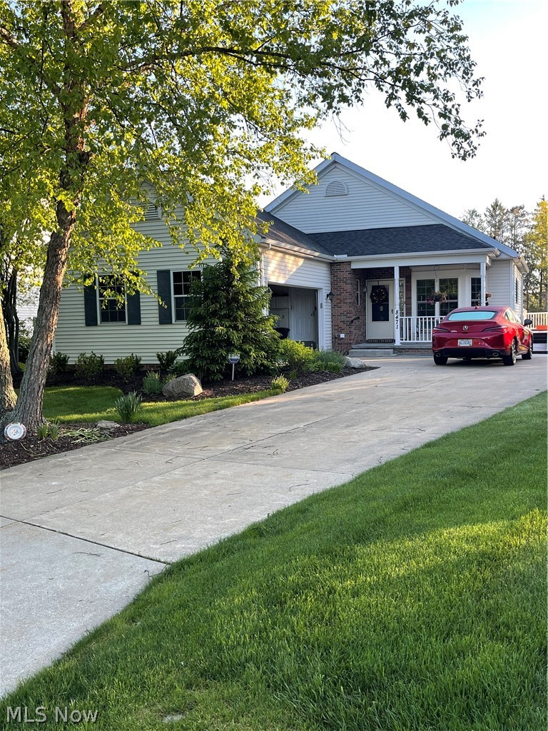 8471 Waterside Drive, Sagamore Hills, OH