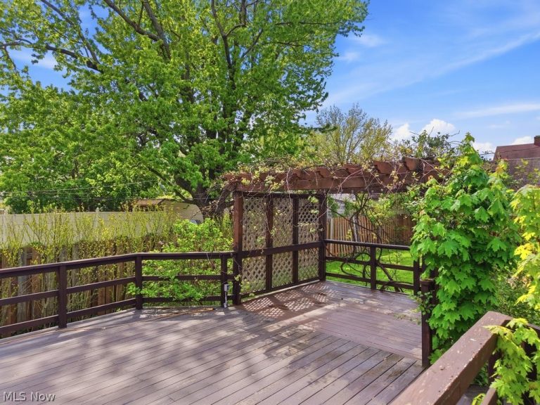 17513 Laverne Avenue, Cleveland, OH - Photo 2