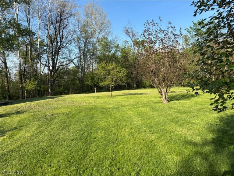 2840 Darlington Drive, Zanesville, OH - Photo 8