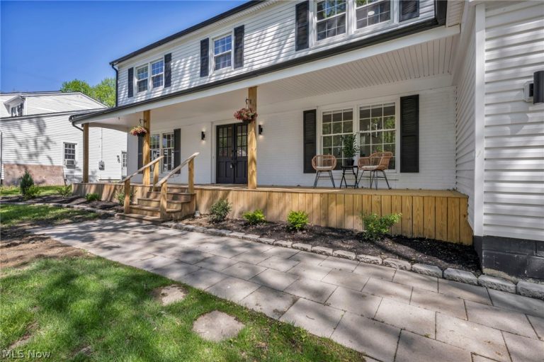 81 Richard Drive, Medina, OH - Photo 2