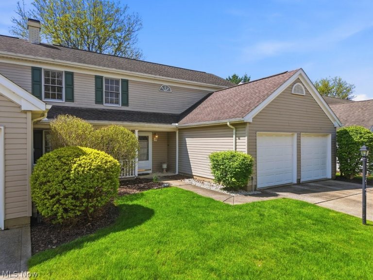 20745 Sun Meadow Trail, Strongsville, OH - Photo 4