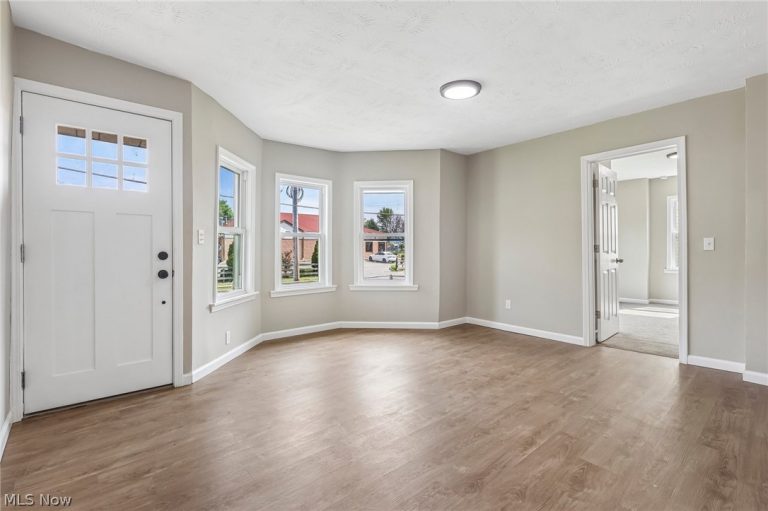 3535 Erin Avenue, Cleveland, OH - Photo 6