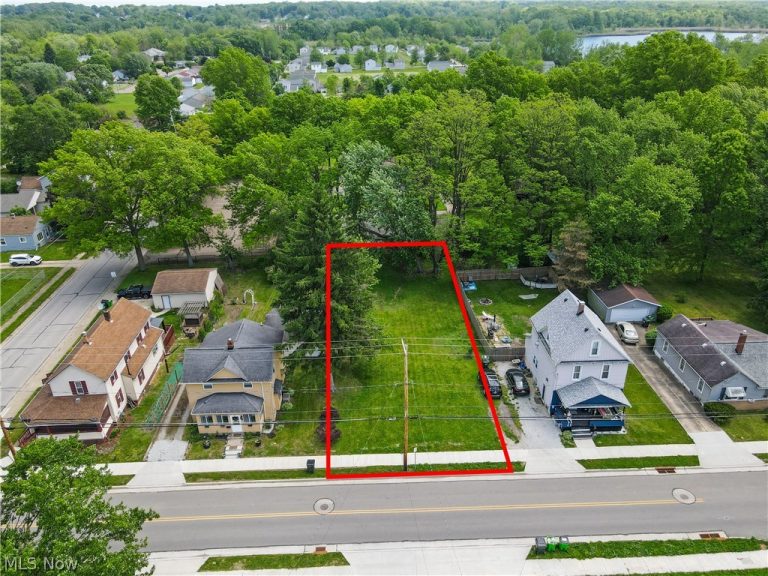 515 Van Buren Avenue, Barberton, OH - Photo 3