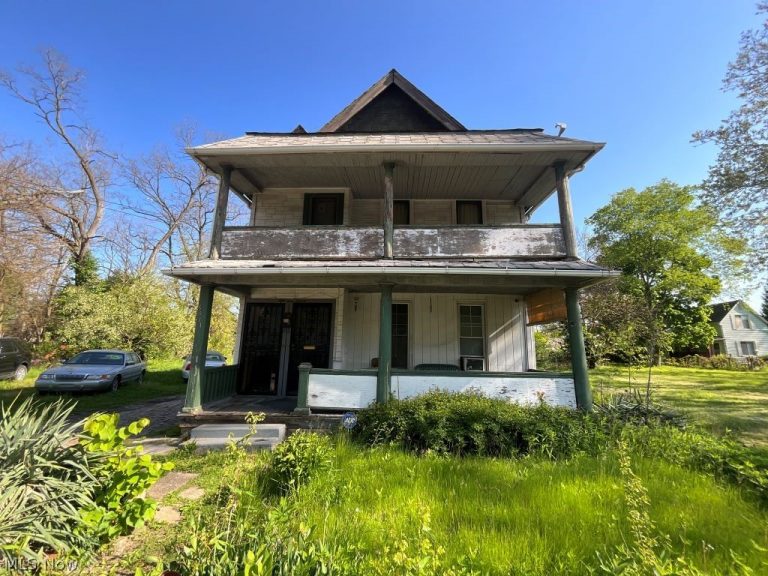 5911 Lexington Avenue, Cleveland, OH, 44103