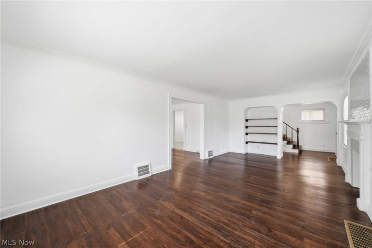 1068 Nela View Road, Cleveland Heights, OH - Photo 5