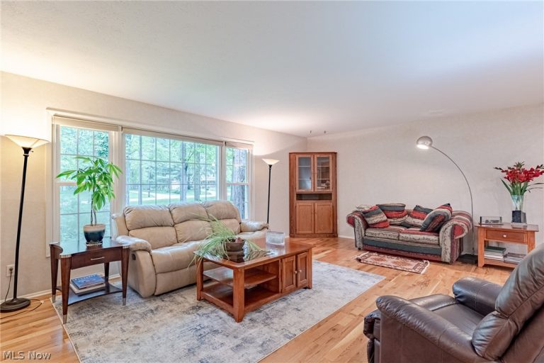 6424 Creekside Trail, Solon, OH - Photo 4