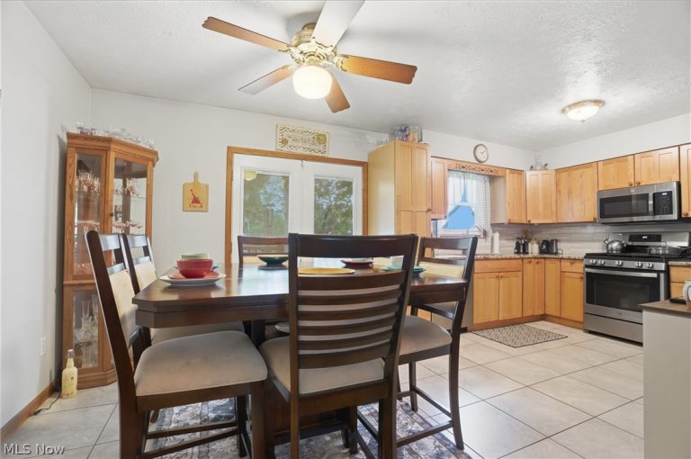 3955 Dunbar Street, Austintown, OH - Photo 4