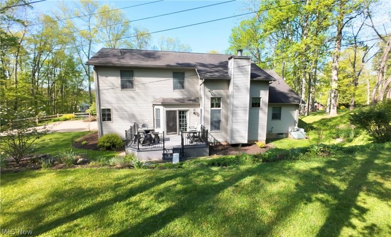 7714 Lucerne Dr, Millersburg, OH - Photo 2