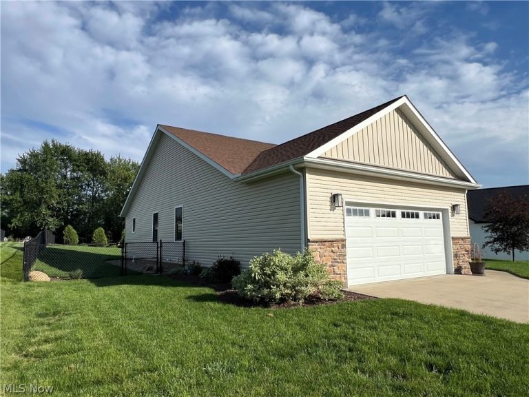 2918 Standish Avenue, Canton, OH - Photo 4