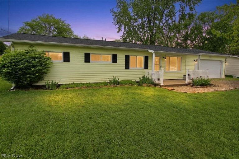 2042 Byron Drive, Brunswick, OH, 44212