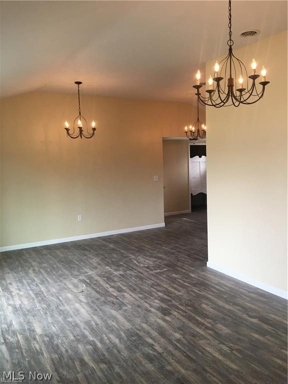 2443 Amberly Drive, Youngstown, OH - Photo 8