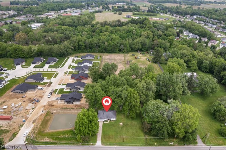 2136 Smithville Western Road, Wooster, OH - Photo 2
