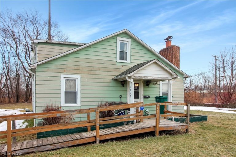 5860 Woodman Avenue, Ashtabula, OH, 44004