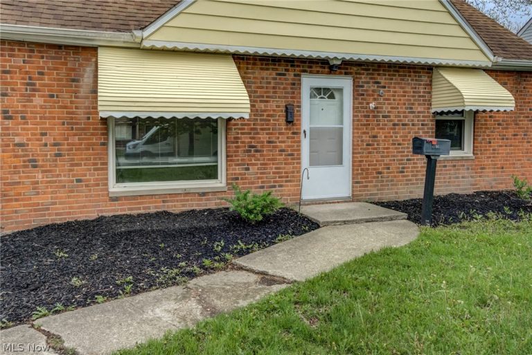 4706 158th Street, Cleveland, OH - Photo 6