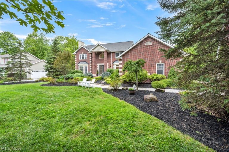 12105 Girdled Road, Concord Twp, OH - Photo 2