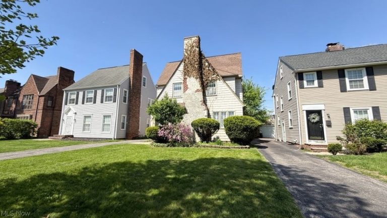 3574 Daleford Road, Shaker Heights, OH, 44120