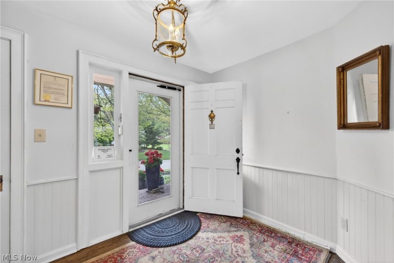 3555 Birch Tree Path, Cleveland Heights, OH - Photo 6