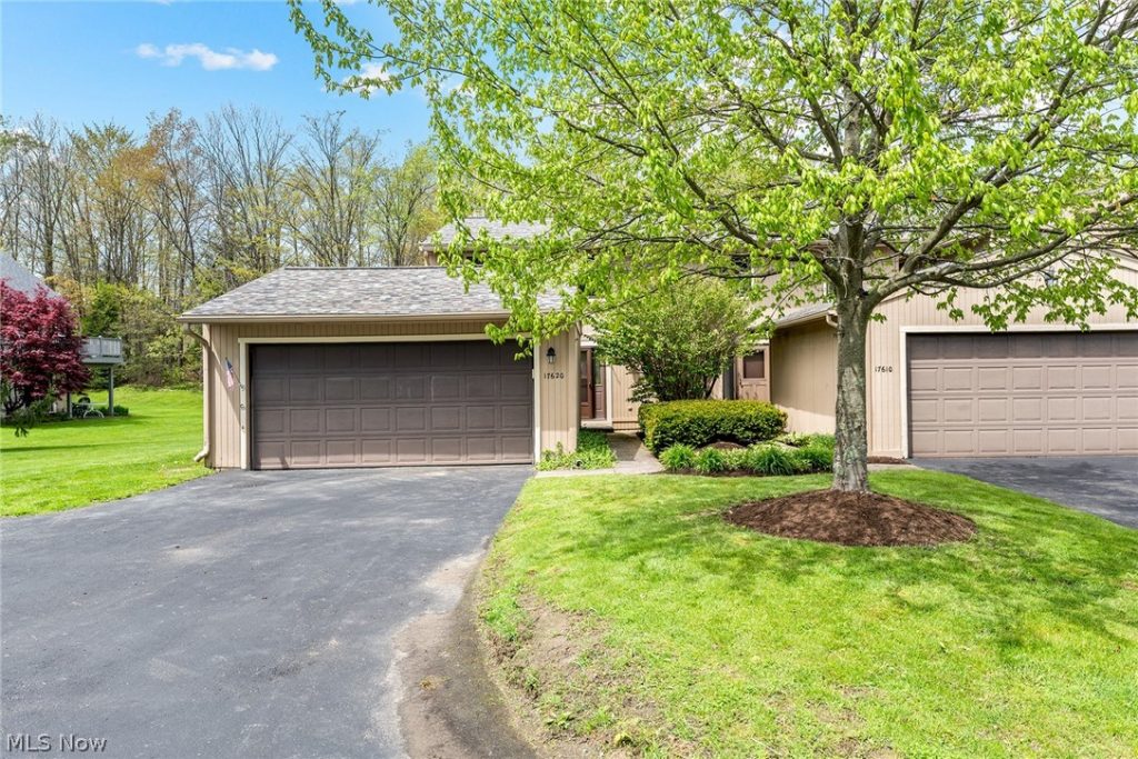 17620 Eastbrook Trail, Chagrin Falls, OH