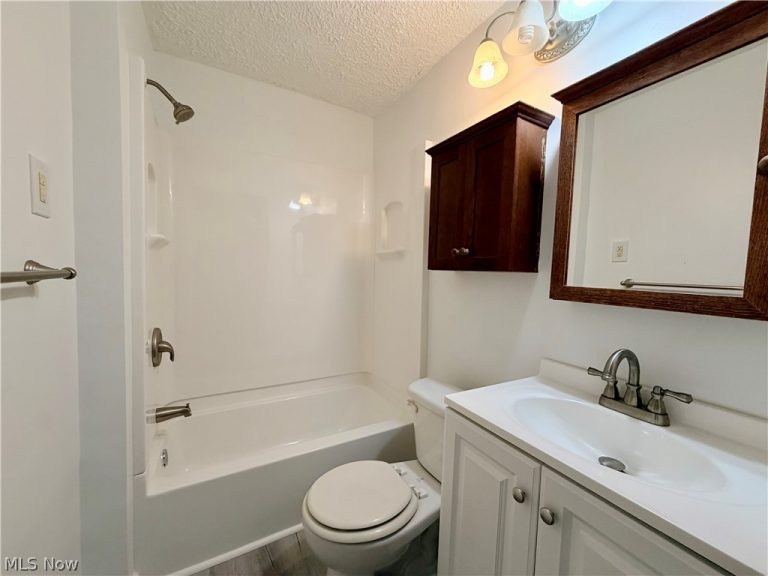 4254 Harrison Street, Bellaire, OH - Photo 5