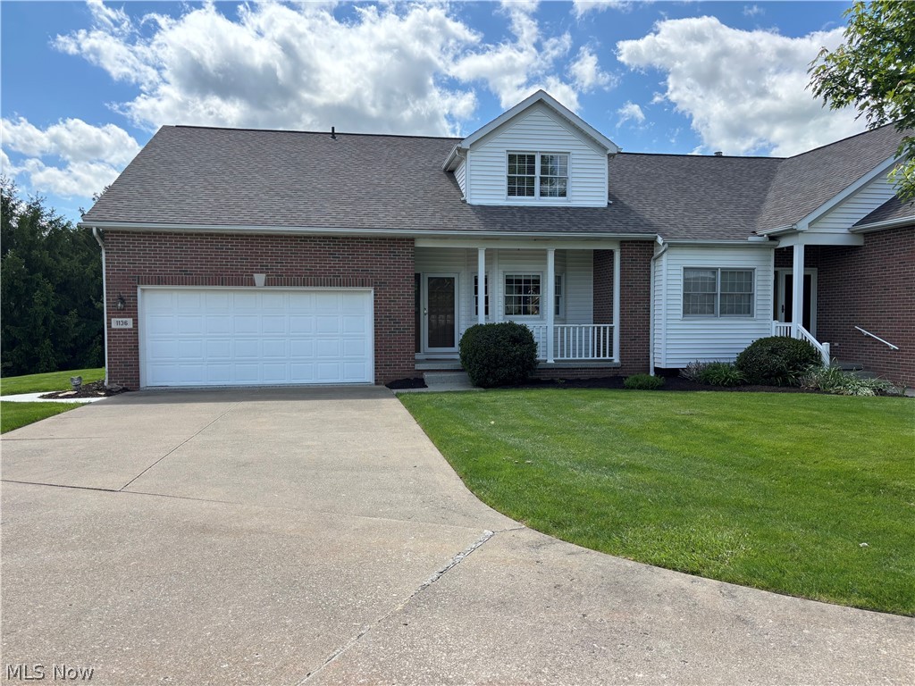 1136 Pine Bluff Drive, New Philadelphia, OH