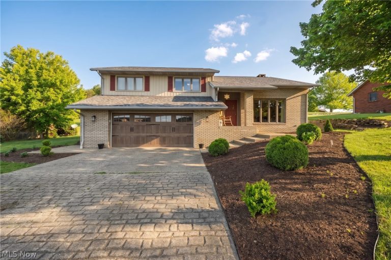 1941 Buckeye Street, New Philadelphia, OH, 44663
