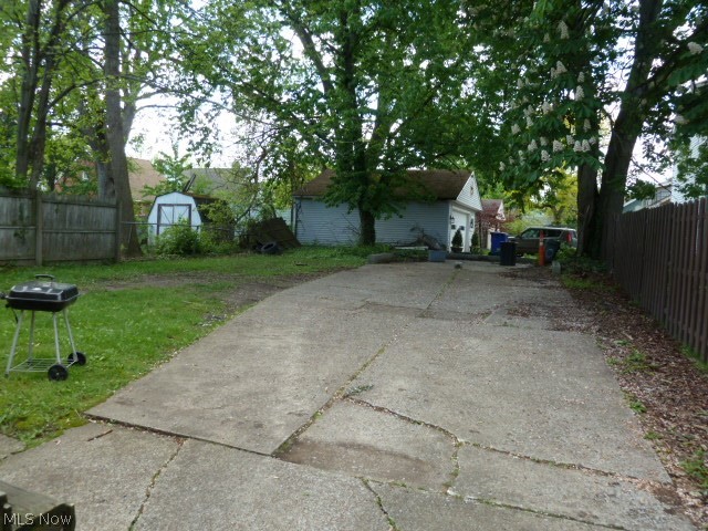 1605 Treadway Avenue, Cleveland, OH - Photo 4