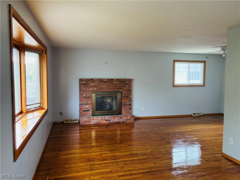 24401 Russell Avenue, Euclid, OH - Photo 3
