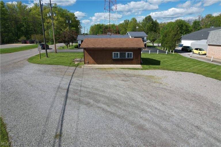Mahoning Avenue, Lake Milton, OH, 44429
