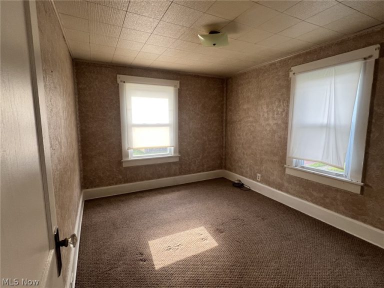 1526 Bryan Avenue, Canton, OH - Photo 5