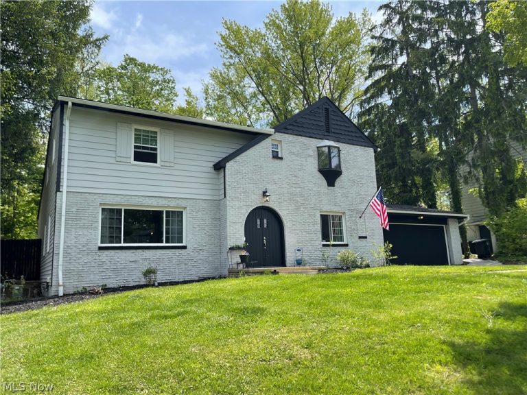 607 Castle Boulevard, Akron, OH, 44313